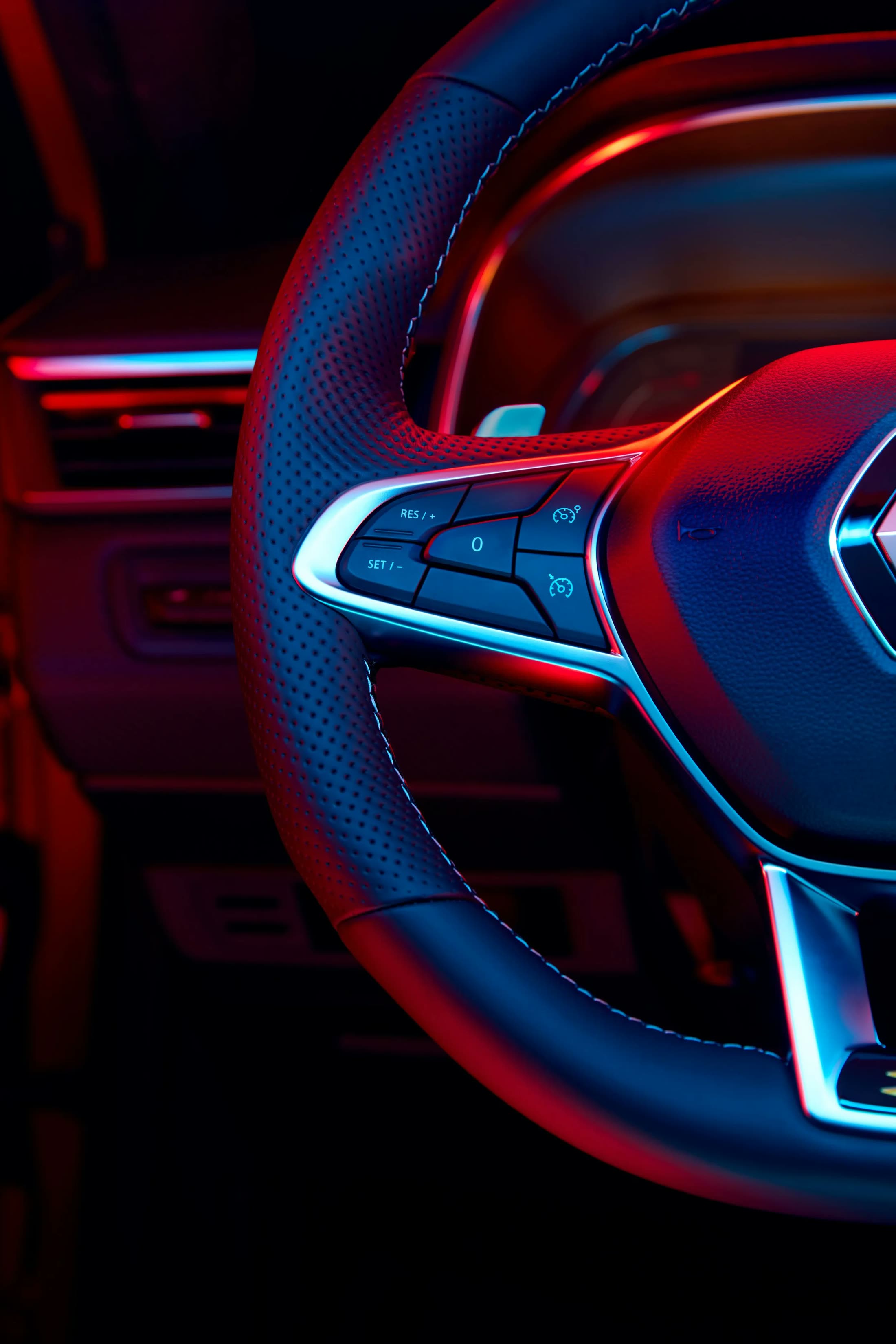 RENAULT — plate 7 of 18, Retouch finishing by Matte-Studio