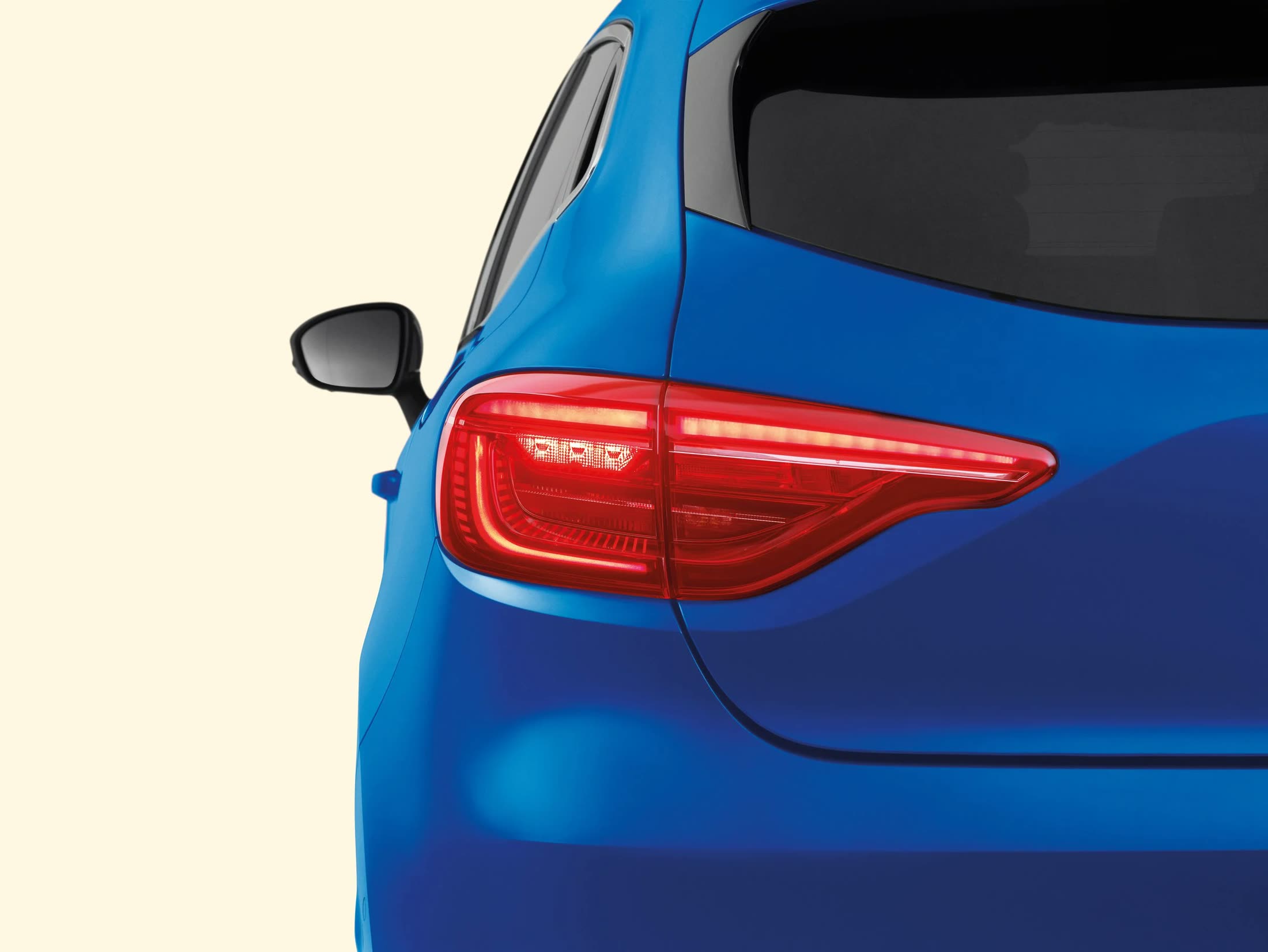 RENAULT — plate 12 of 18, Retouch finishing by Matte-Studio